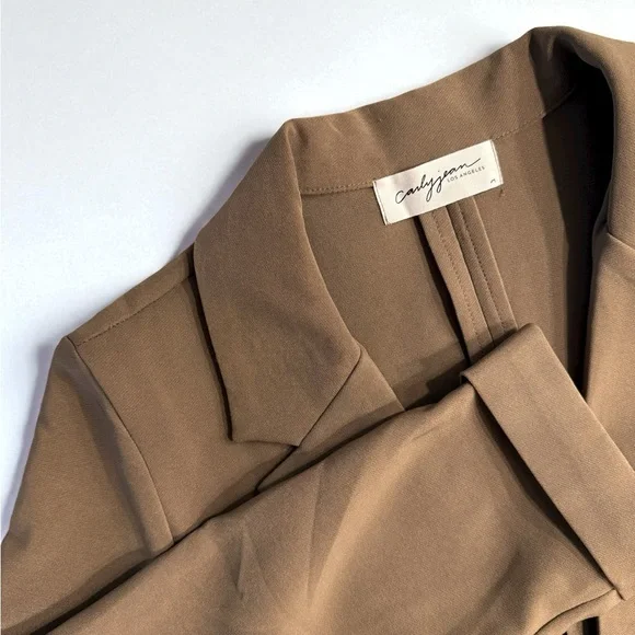 Carly Jean Los Angeles Brown Blazer - Picture 2 of 2